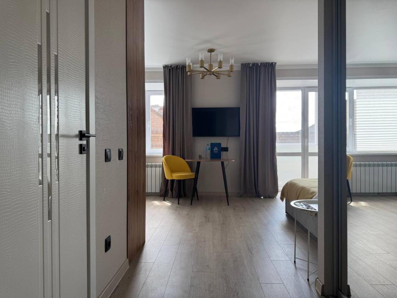 Seven City Apartments Семей Экстерьер фото