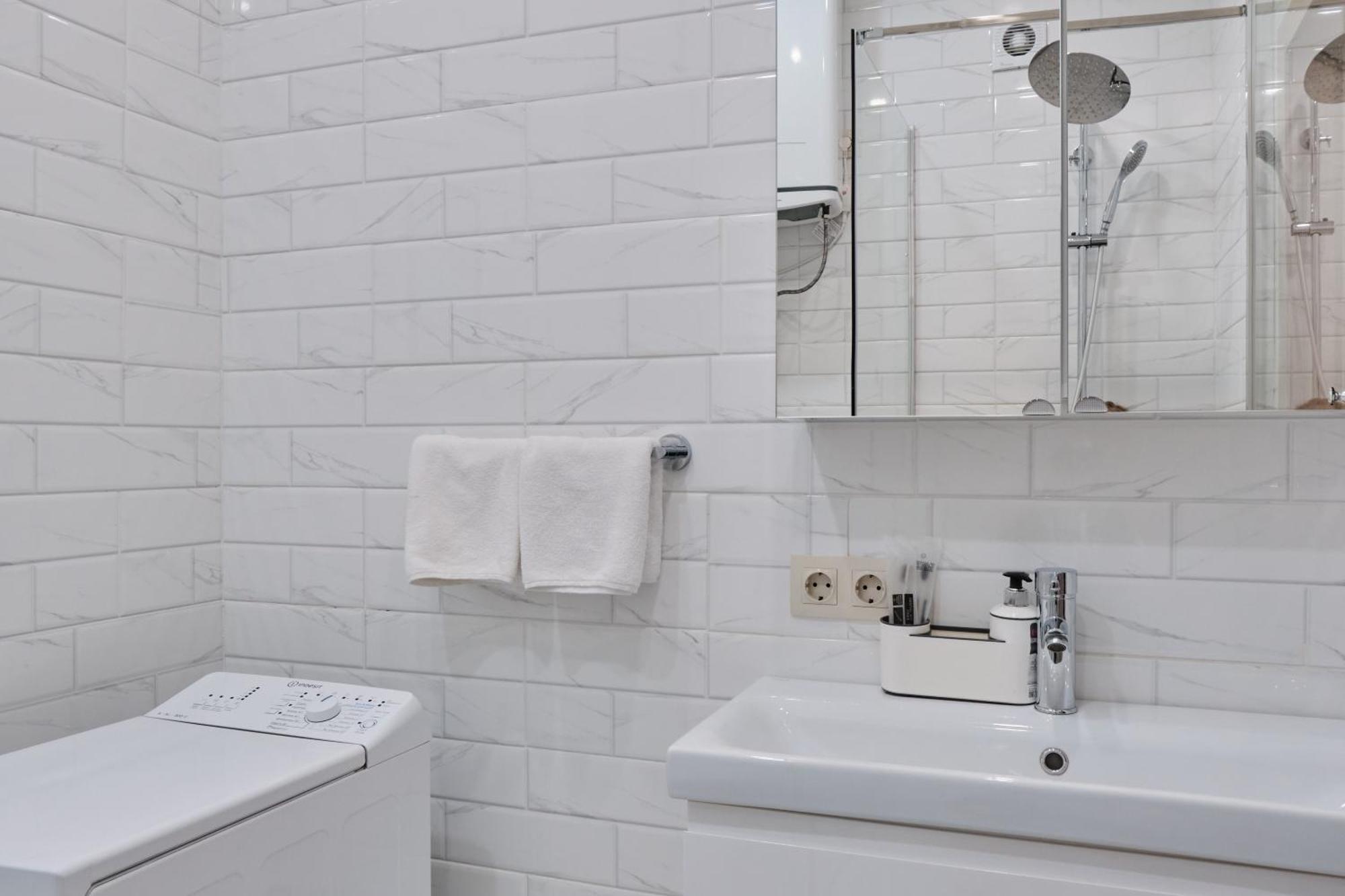 Seven City Apartments Семей Экстерьер фото