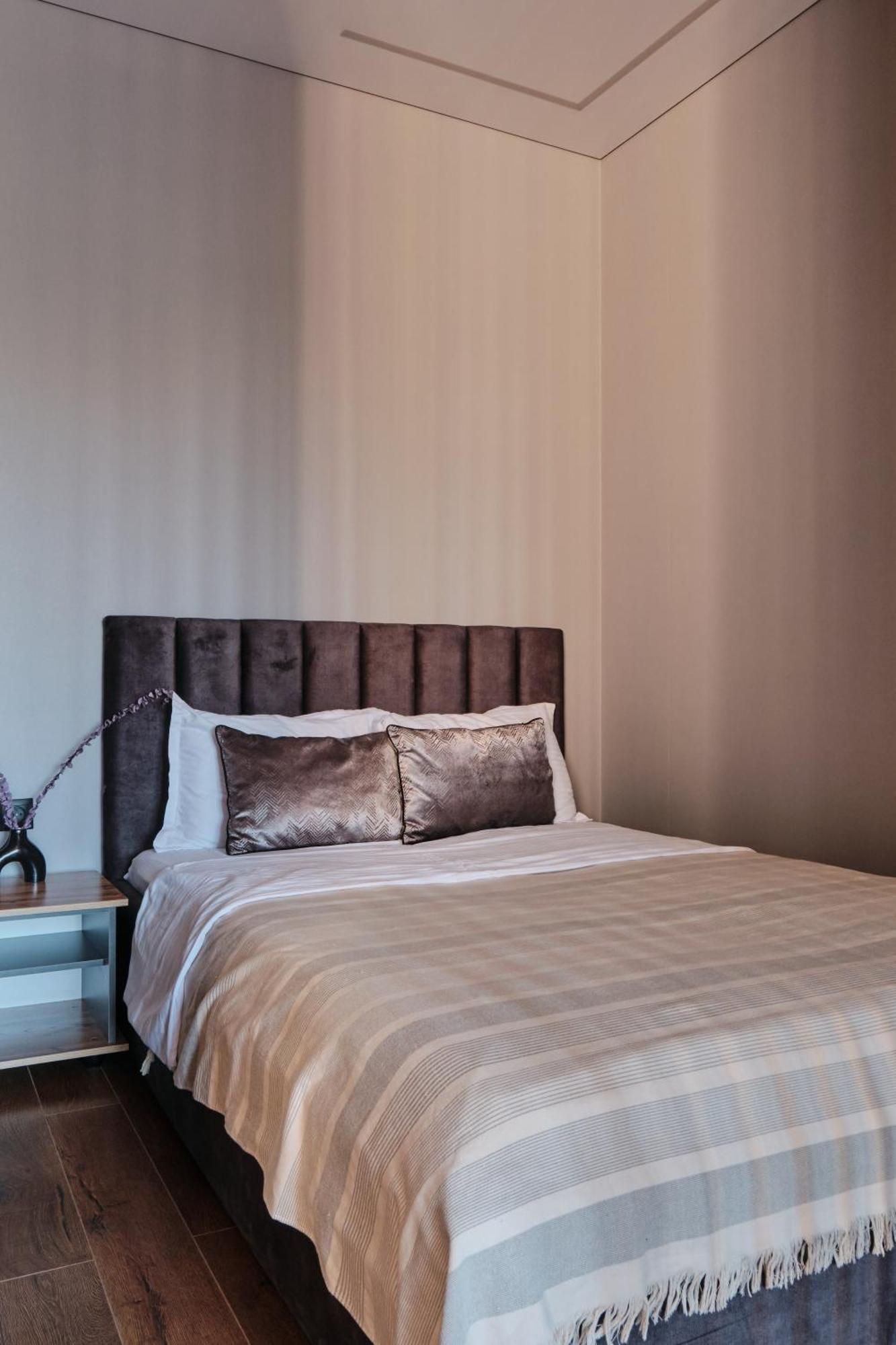 Seven City Apartments Семей Экстерьер фото
