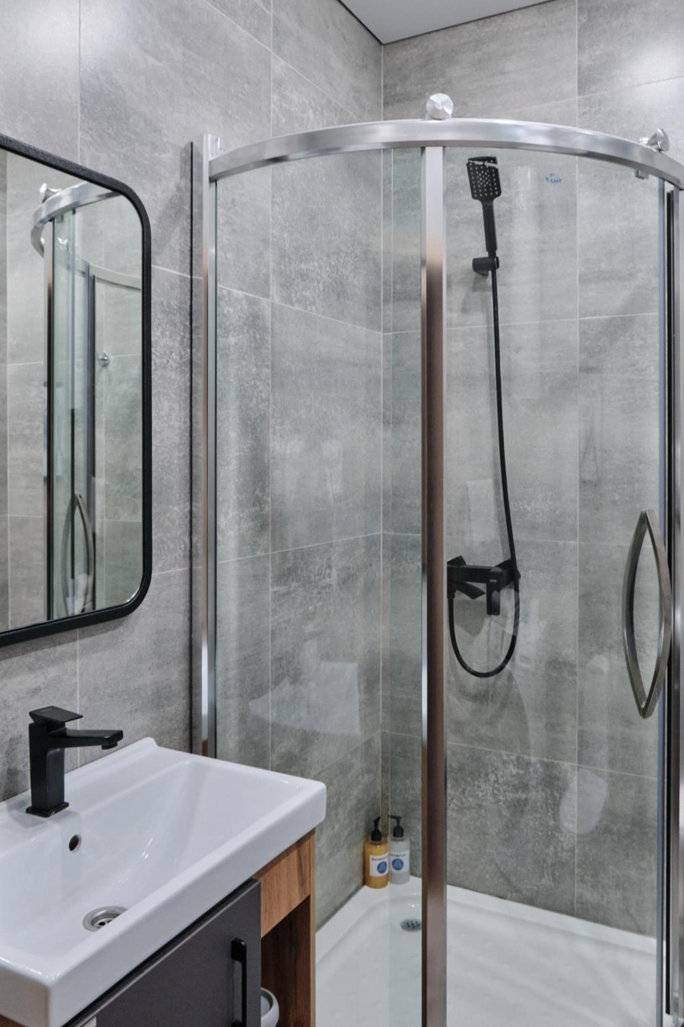 Seven City Apartments Семей Экстерьер фото
